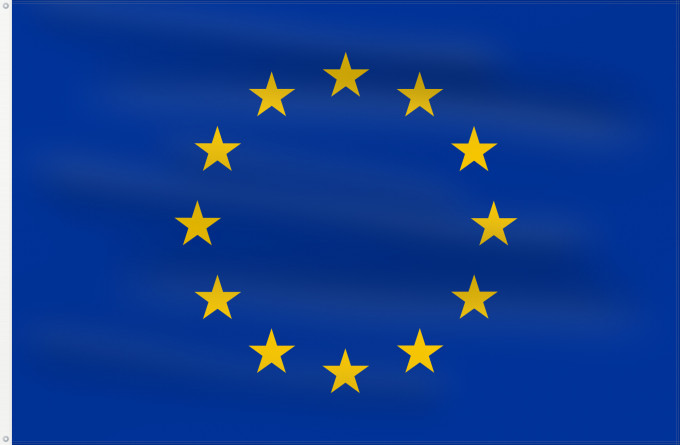 Flag, with two metal eyelets and reinforced hoist: Europe Europe is the flag and emblem of the European Union EU and Council of Europe CoE Européen est le symbole non seulement de l’Union européenne La Unión Europea consta de doce estrellas amarillas sobre fondo azul Die Europaflagge besteht aus einem