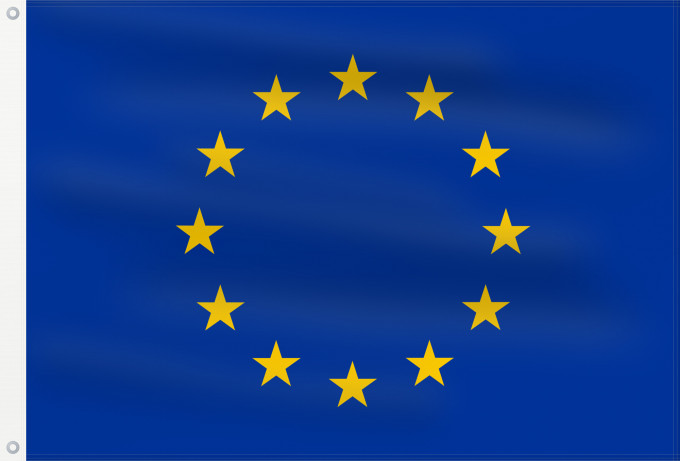 Flag, with two metal eyelets and reinforced hoist: Europe Europe is the flag and emblem of the European Union EU and Council of Europe CoE Européen est le symbole non seulement de l’Union européenne La Unión Europea consta de doce estrellas amarillas sobre fondo azul Die Europaflagge besteht aus einem