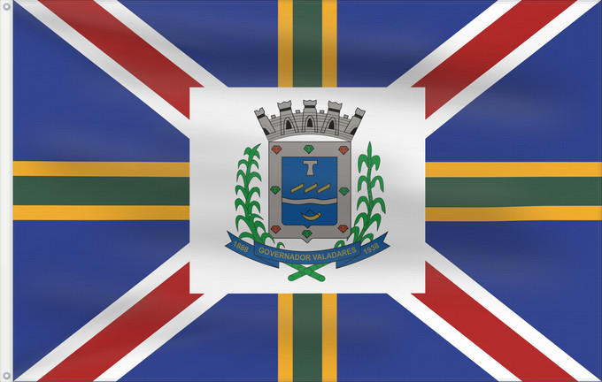 Drapeau, avec deux œillets métalliques et guindant renforcé : Governador Valadares	Gouverneur Valadares	Gobernador Valadares	Governatore Valadares	Município de Governador Valadares no Estado de Minas Gerais