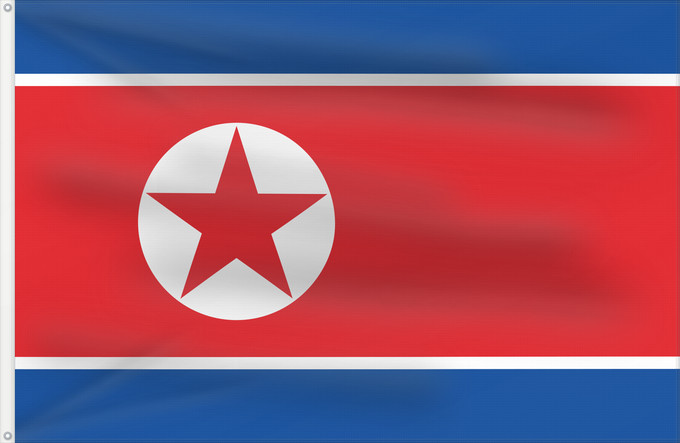 Bandiera, con due occhielli metallici e lato dell'asta rinforzato: North Korea	Korea (Democratic People's Republic) (North Korea)	Corée du Nord	Corea del Norte	Nordkorea	Corea del Nord	Noord-Korea	Coreia do Norte	Korei Północnej	Corea d o Norte	علم كوريا الشمالية	Национално знаме на Северна Корея	উত্তর কোরিয়ার জাতীয় পত
