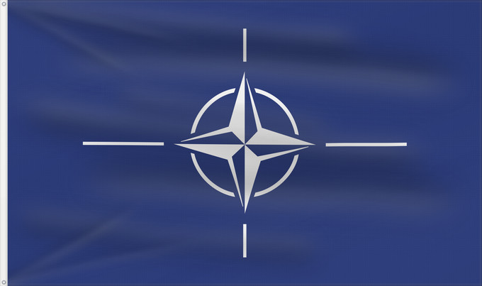 Flag, with two metal eyelets and reinforced hoist: NATO North Atlantic Treaty Organization NATO L Organisation du traité de l Atlantique nord OTAN Organización del Tratado del Atlántico Norte OTAN Organizazione/ North Atlantic Starts Treaty Dell Organizzazione del Trattato dell Atlantico del Nord NATO
