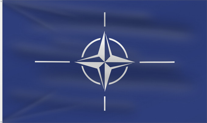 Flag, with two metal eyelets and reinforced hoist: NATO North Atlantic Treaty Organization NATO L Organisation du traité de l Atlantique nord OTAN Organización del Tratado del Atlántico Norte OTAN Organizazione/ North Atlantic Starts Treaty Dell Organizzazione del Trattato dell Atlantico del Nord NATO