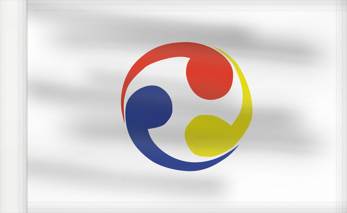 Flag, with reinforced hoist: Ryukyu Kingdom Contrary to the file name Royaume des Ryūkyū (fictif) Reino de Ryukyu (ficticio) Ryukyu-Königreich (fiktiv) Regno delle Ryūkyū (fittizio)
