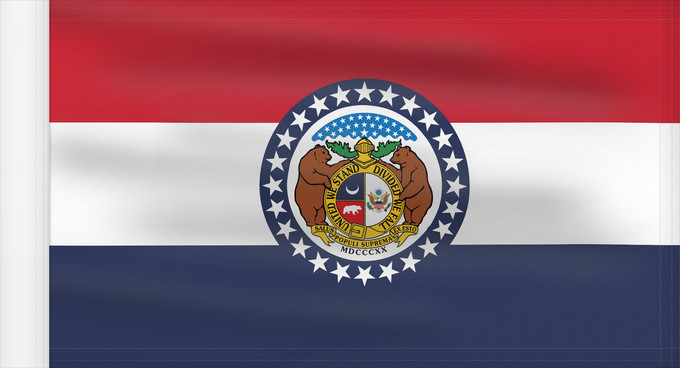 Bandera, con lado del asta reforzado: Missouri Missouri, adopted in 1913 Misuri ᏨᎫᎵ ᎦᏓᏘ Ka hae Mikouli Missuriae Mizoowii Hahoodzo bidah naatʼaʼí Флаг Миссури Američke savezne države Missouri