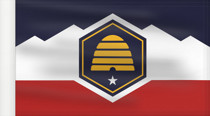 Bandera, con lado del asta reforzado: Utah	Utah  2024-present