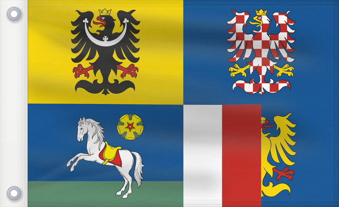 Bandera, con dos ojales metálicos y lado del asta reforzado: Moravian-Silesian Region	Région de Moravie-Silésie	Región de Moravia-Silesia	Moravian-Silesian	Moravskoslezského kraje čtvrcený list v horním žerďovém žlutém poli slezská orlice v dolním žerďovém modrém poli na zeleném trávníku