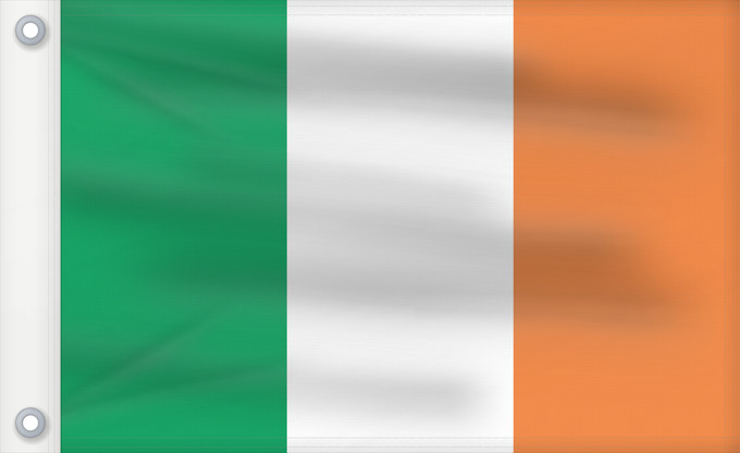Bandera, con dos ojales metálicos y lado del asta reforzado: Ireland Note that the green portion of the flag was designed to represent the majority Catholic residents of the island La partie verte du drapeau représente la majorité catholique de l île Es notable el hecho que la parte verde de la bandera representa l