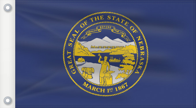 Drapeau, avec deux œillets métalliques et guindant renforcé : Nebraska	ᏎᎷᏱ ᎦᏓᏘ	Ka hae Nepalaka	Nebrascae	Nabeeskah Hahoodzo bidah naatʼaʼí	Флаг Небраски	Američke savezne države Nebraske