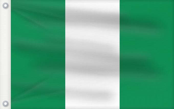 Bandera, con dos ojales metálicos y lado del asta reforzado: Nigeria	Nigéria	علم نيجيريا	Niĝerio	Okoloto nke Naigeria	Nijeri	Nigerije	Државна застава Нигерије	Àsìá ilẹ́ Naijiria
