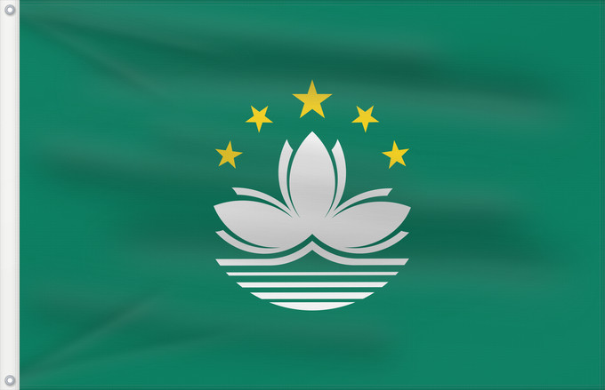 Bandera, con dos ojales metálicos y lado del asta reforzado: Macau Macao Região Administrativa Especial de Macau 澳門特別行政區區旗 / Ó̤-muòng Dĕk-biék Hèng-céng-kṳ̆ kṳ̆-gì Macaa 澳門特別行政區區旗 澳門特別行政區區旗 / Àu-mûn Thi̍t-phe̍t Hàng-tsṳn-khî khî-khì マカオの旗 Aumın 마카오의 旗 / 마카오의 기 澳門特別行政區之區旗 Флаг Макао Makao ئاۋمېن بايرىقى Прапор А
