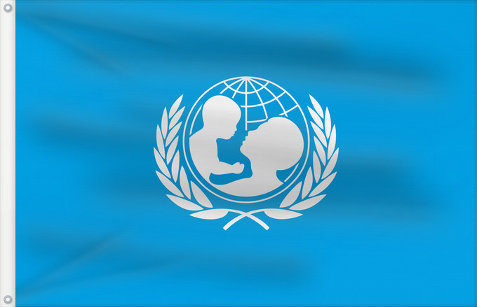 Bandera, con dos ojales metálicos y lado del asta reforzado: UNICEF