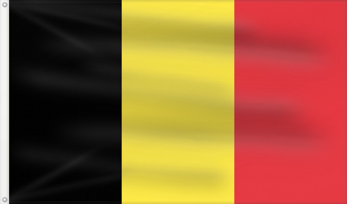 Bandera, con dos ojales metálicos y lado del asta reforzado: Belgium  civil	The civil ensign and flag of Belgium	Belgique	Bélgica	Belgien	Belgio	België in de verhouding 2 3, gebruikt als civiele vlag en de facto nationale vlag	Belgii	Belgiens	Civilna zastava Belgije	Флаг Бельгии