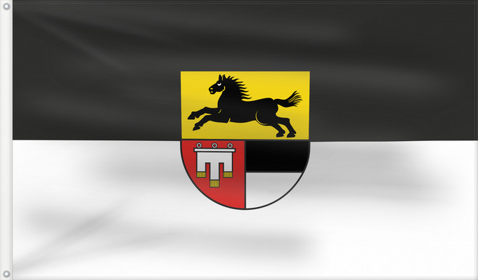 Bandera, con dos ojales metálicos y lado del asta reforzado: Langenau (Schwäbische Alb)