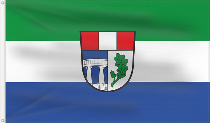 Bandera, con dos ojales metálicos y lado del asta reforzado: Emmerting (Inn-Salzach)