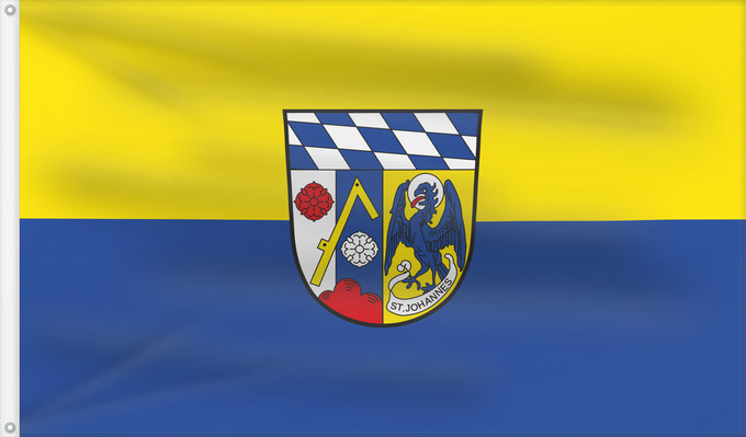 Bandera, con dos ojales metálicos y lado del asta reforzado: Mallersdorf-Pfaffenberg, M (Bayerisches Golf- und Thermenland)