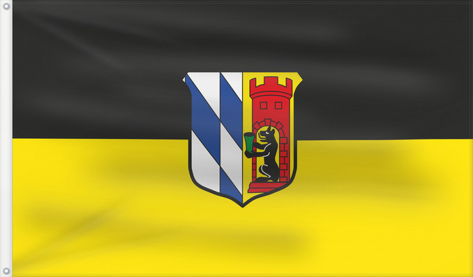 Bandera, con dos ojales metálicos y lado del asta reforzado: Beratzhausen, M (Bayerischer Jura)