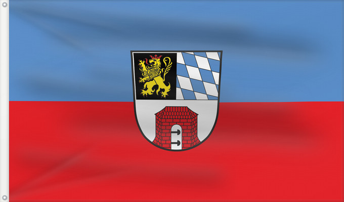 Bandera, con dos ojales metálicos y lado del asta reforzado: Kemnath, St (Oberpfälzer Wald)