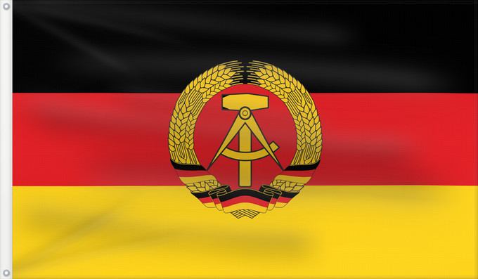 Bandera, con dos ojales metálicos y lado del asta reforzado: DDR