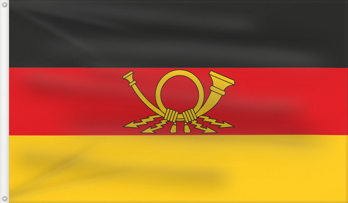 Flag, with two metal eyelets and reinforced hoist: German post East Germany German Post of the German Democratic Republic Drapeau de service de la Poste allemande de RDA (1959-1973) Bandera de servicio de Correos de Alemania Oriental (1959-1973) Die Dienstflagge der Deutschen Post der Deutschen Demokrati