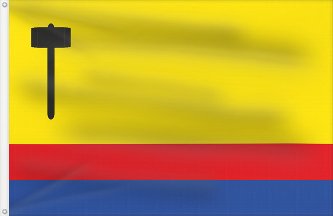 Bandera, con dos ojales metálicos y lado del asta reforzado: Maçanet de Cabrenys	Apaisada	Apaïsada