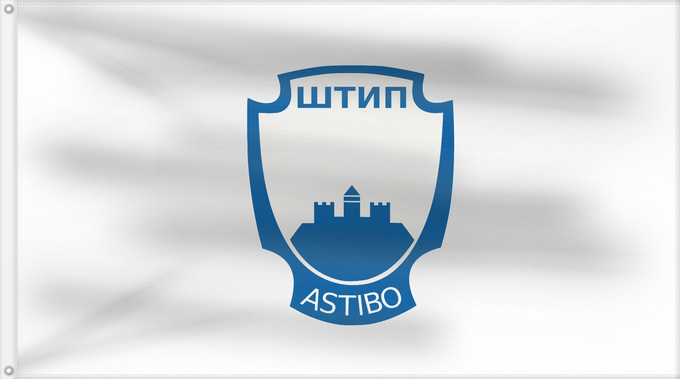 Bandera, con dos ojales metálicos y lado del asta reforzado: Štip Municipality, North Macedonia	Štip Municipality, Macedonia	Municipalité de Štip	Municipio de Štip	Gemeinde Štip	Comune di Štip	Знаме на Општина Штип