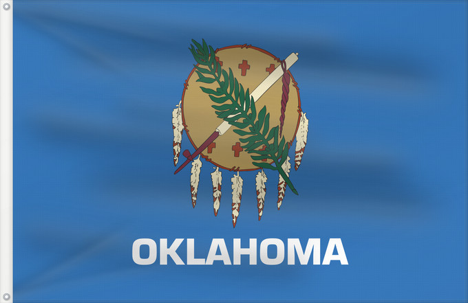 Flagge, mit zwei Metallösen und verstärktem Besatzband: Oklahoma Oklahoma, adopted in November 2006 L Oklahoma Oklahumma nahata ᎣᎦᎳᎰᎹ ᎦᏓᏘ Heévâhetanéno hoohëö o De l Oklahoma Ka hae ‘Okalahoma Oclahomae Halgai Hóteel Hahoodzo bidah naatʼaʼí Statului american Oklahoma Флаг Оклахомы Američke savezne države Oklah