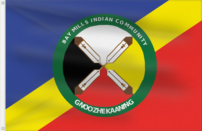 Drapeau, avec deux œillets métalliques et guindant renforcé : Bay Mills Indian Community This W3C-unspecified vector image was created with Inkscape