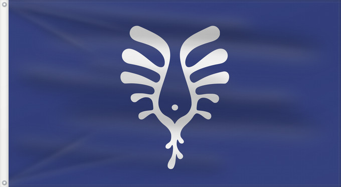 Drapeau, avec deux œillets métalliques et guindant renforcé : Nunavik  Thomassie Mangiok	Nunavik (Thomassie Mangiok)