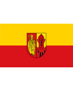 Flag: Heek | Beschreibung der Flagge  Die Hissflagge ist in zwei gleich breiten Bahnen von Gelb zu Rot längsgestreift  gemeint ist quergestreift  und zeigt in der Mitte den Wappenschild der Gemeinde |  landscape flag | 1.35m² | 14.5sqft | 90x150cm | 3x5ft